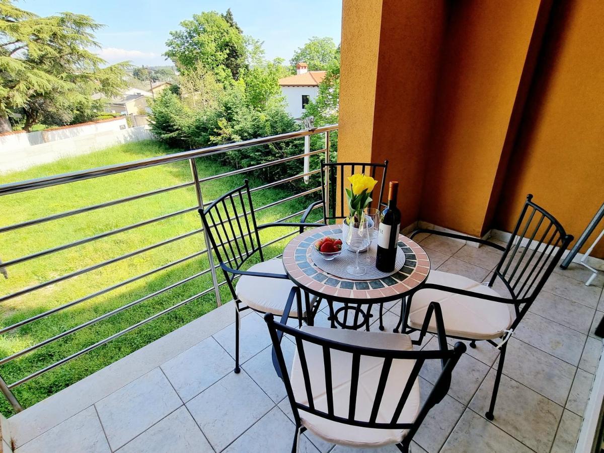App Oleander Appartement Umag Buitenkant foto