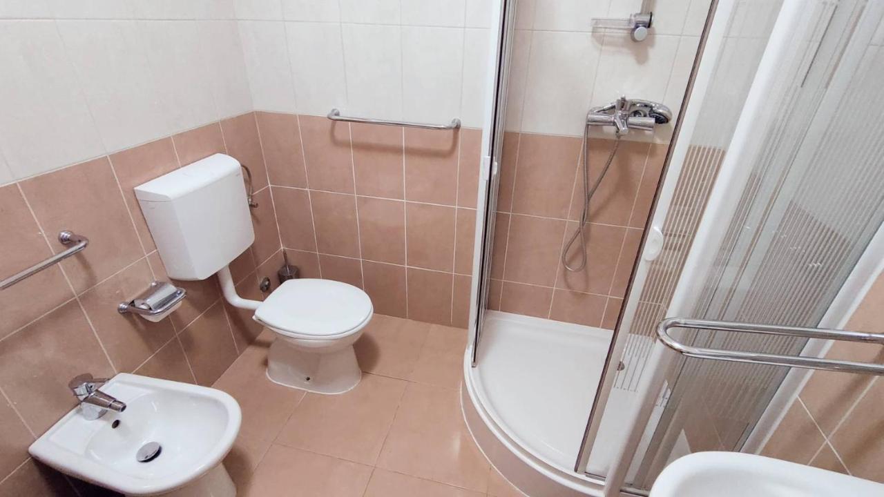 App Oleander Appartement Umag Buitenkant foto